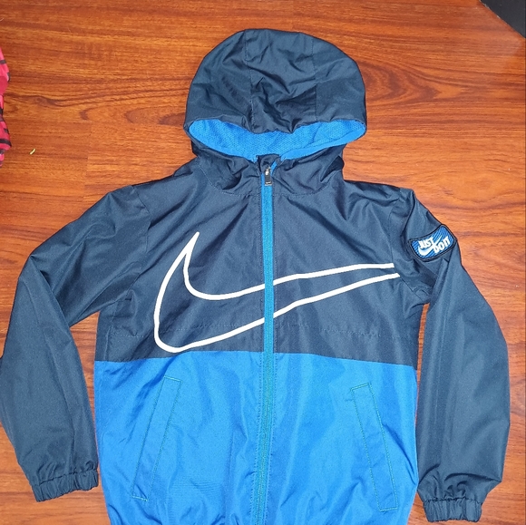 Lot of 3 Nike Youth hoodies 5/6 - Picture 3 of 16
